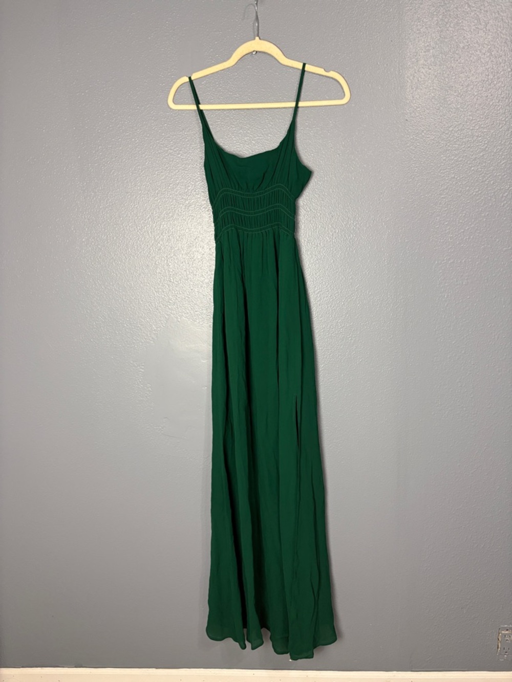 Reformation Tudor dress Elegant Green Maxi Dress with Spaghetti Straps - Picture 2 of 5